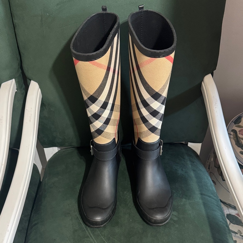 Burberry Black and Tan Checkered Boots